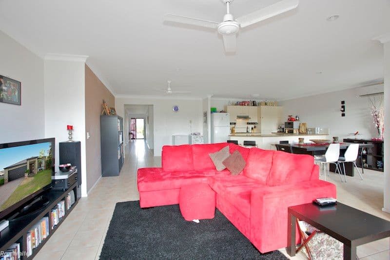 4 FIGTREE Place, BRACKEN RIDGE QLD 4017, Bracken Ridge - Thumbnail 3