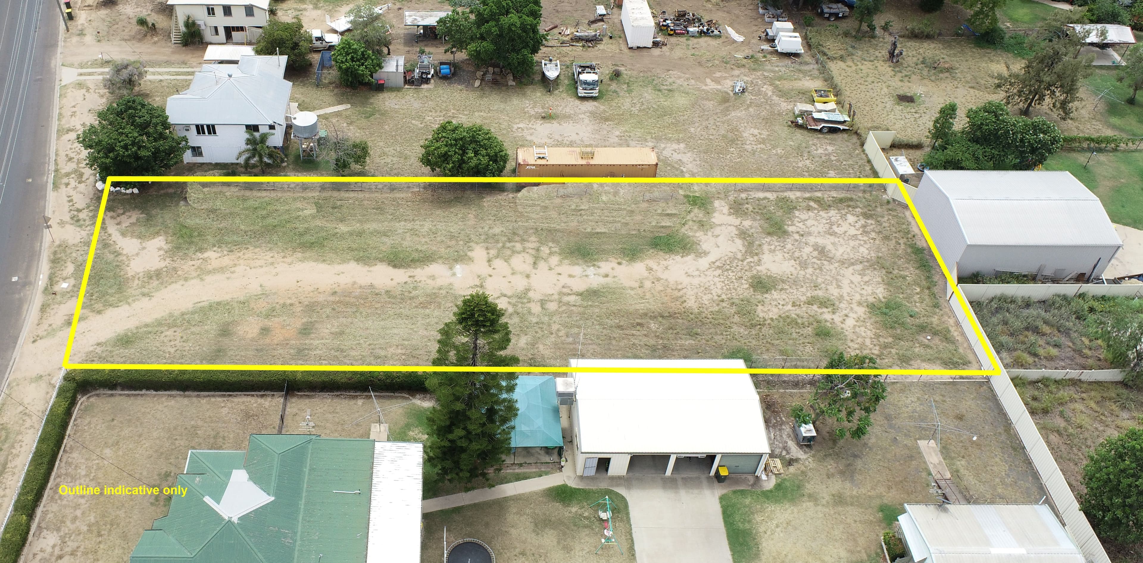 10 Baker Street, Emerald QLD 4720, Emerald - Thumbnail 3