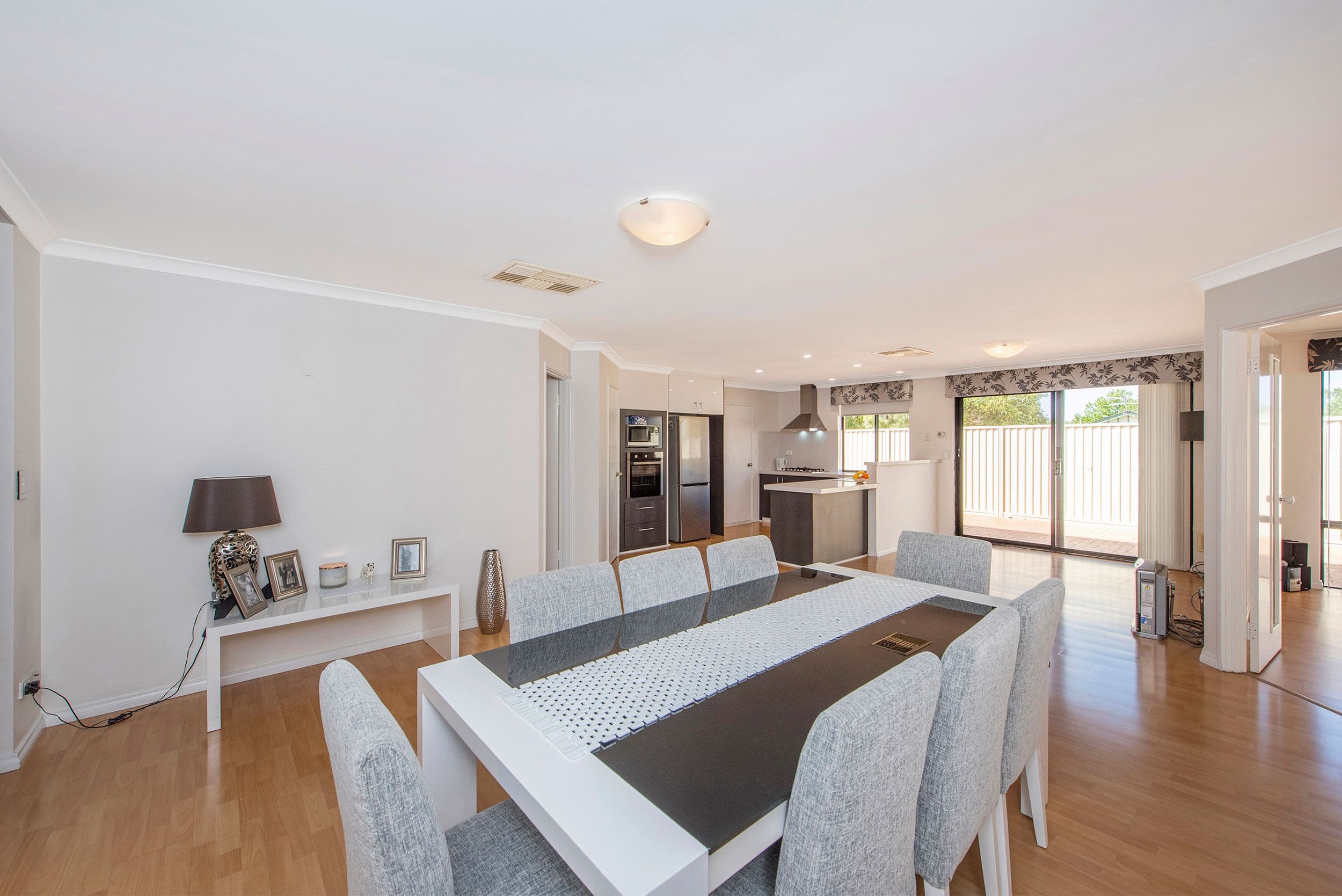 70 Huxtable Terrace, Baldivis WA 6171, Baldivis - Thumbnail 2