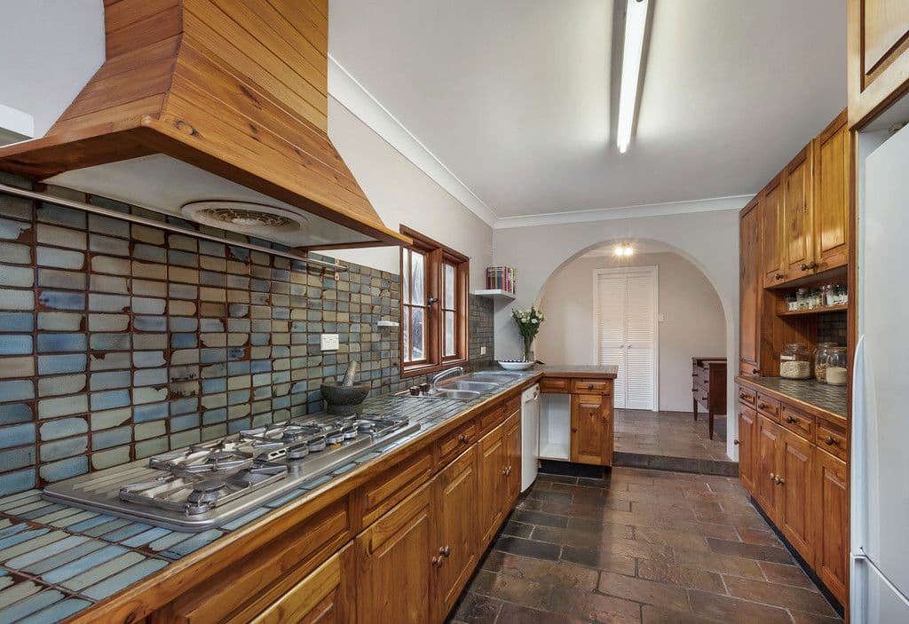 32 Charles Street, Petersham - Thumbnail 3
