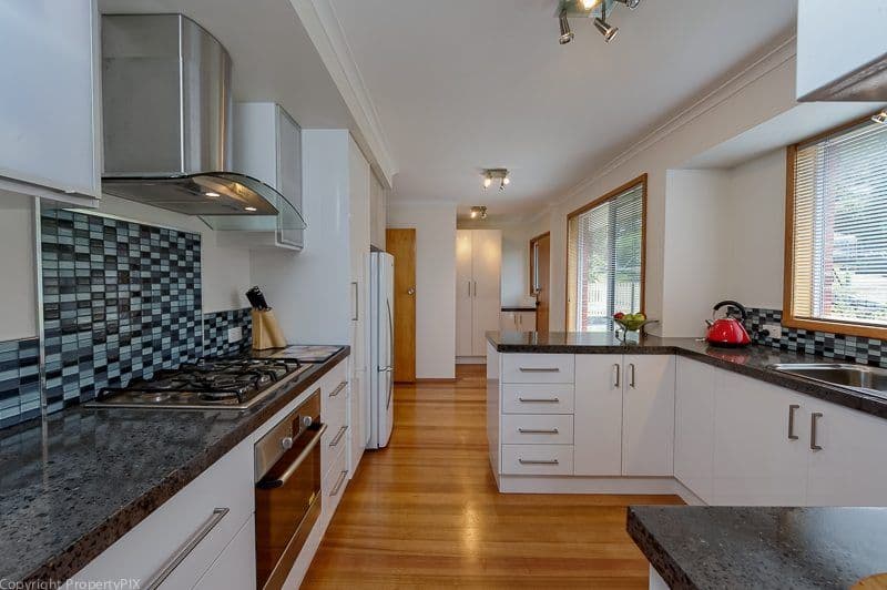 11 Maluka Street, BELLERIVE TAS 7018, Bellerive - Thumbnail 3