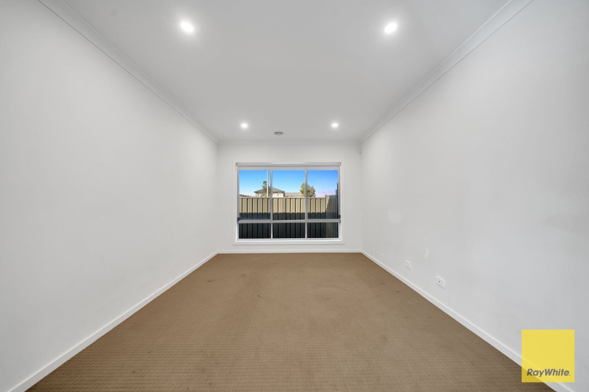 33 Henderson Drive, Tarneit VIC 3029, Tarneit - Thumbnail 4
