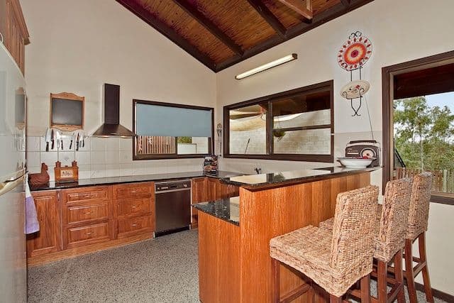 1013 Mt Crosby Road, KARANA DOWNS QLD 4306, Karana Downs - Thumbnail 6
