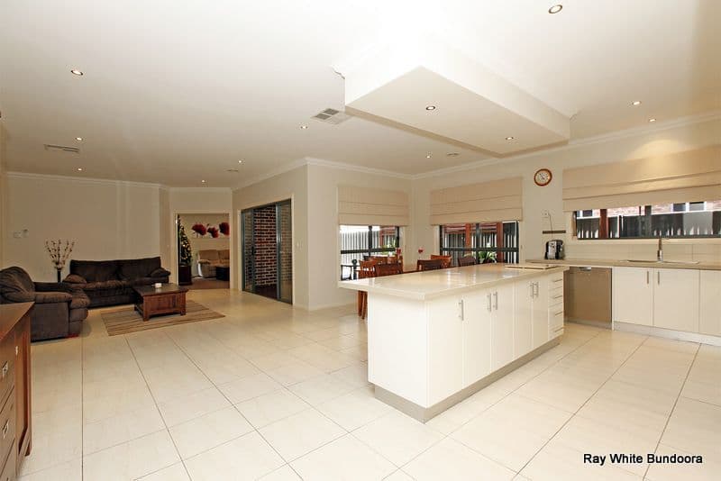 13 Grampians Drive, SOUTH MORANG VIC 3752, South Morang - Thumbnail 3