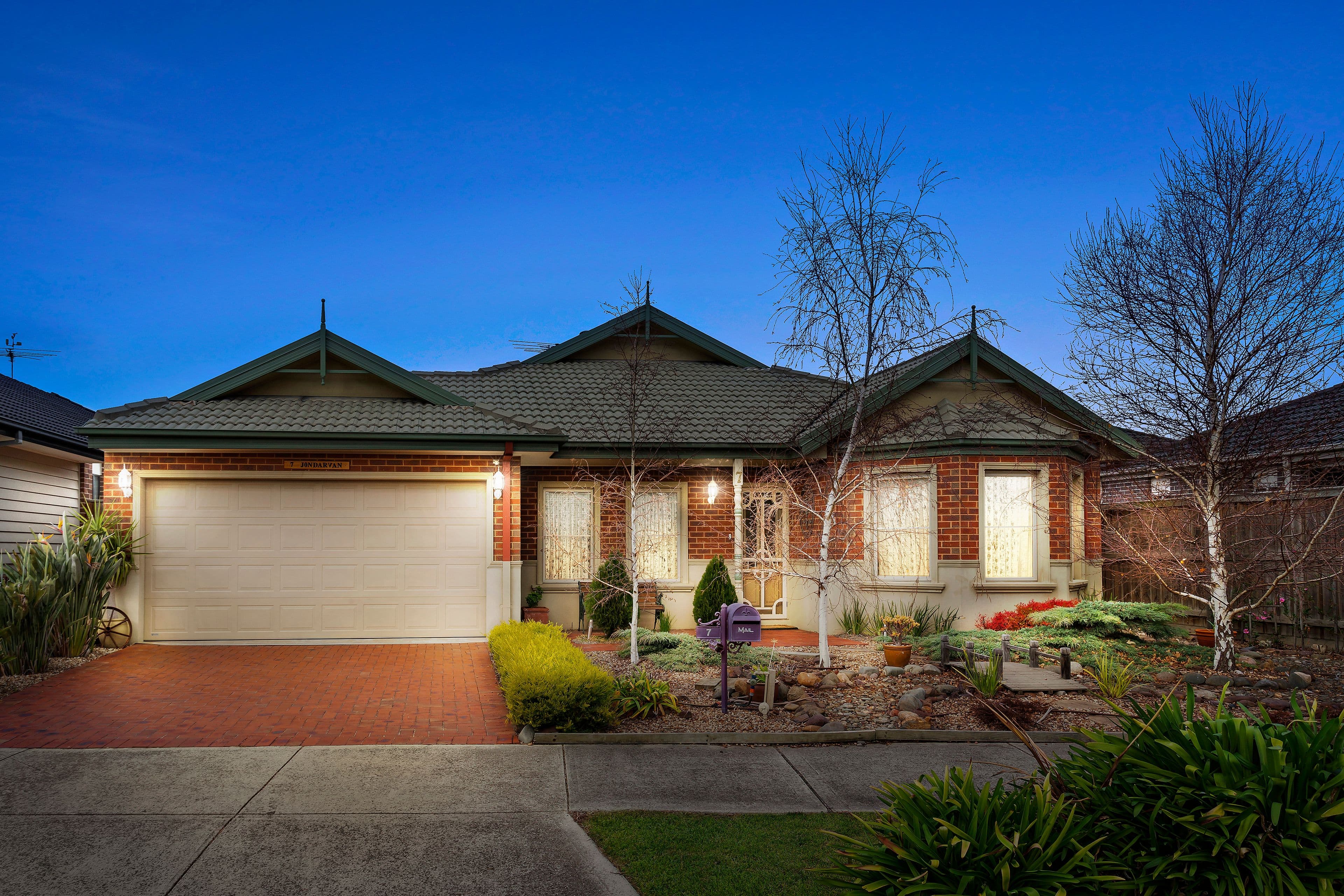 7 Jondarvan Drive, Mernda VIC 3754, Mernda - Image 1