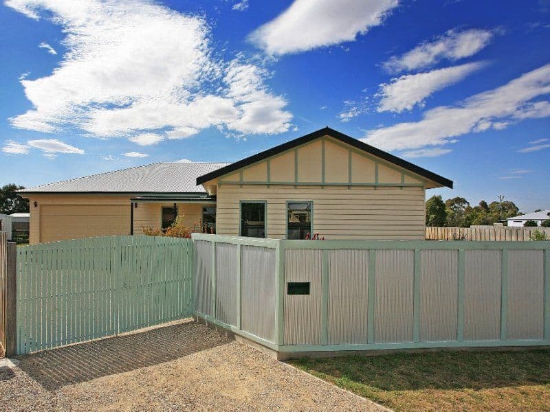 13 Daintree Drive, WINCHELSEA VIC 3241, Winchelsea - Image 1