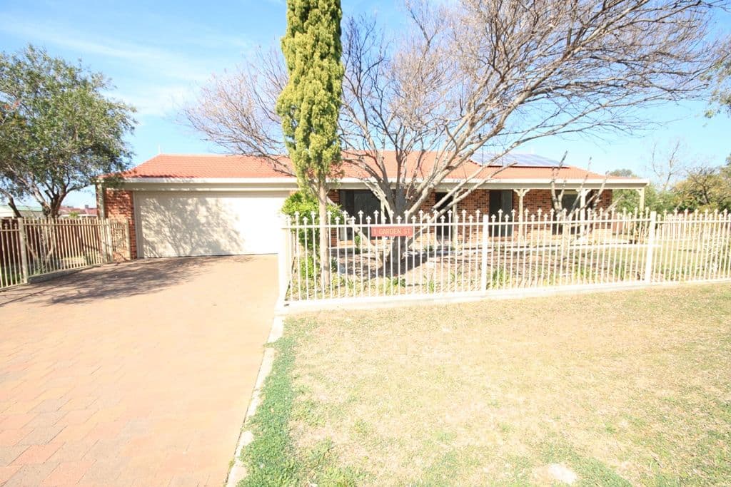 1 Garden Street, TAMWORTH NSW 2340, South Tamworth - Image 1