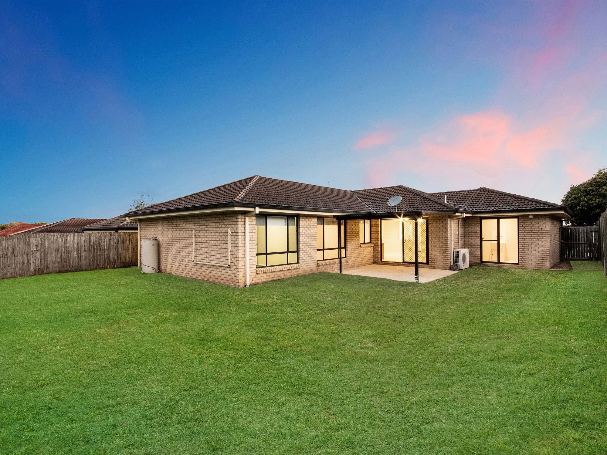 10 Lauren Grove, Upper Coomera QLD 4209, Upper Coomera - Thumbnail 2