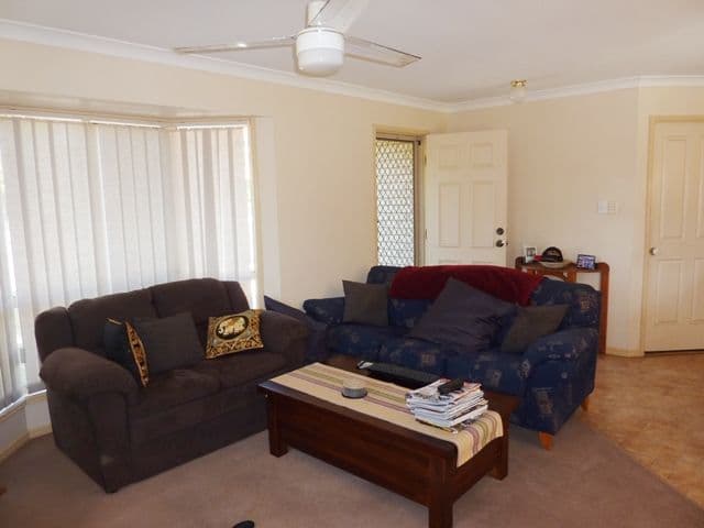 3 Elmwood Court, BORONIA HEIGHTS QLD 4124, Boronia Heights - Thumbnail 4
