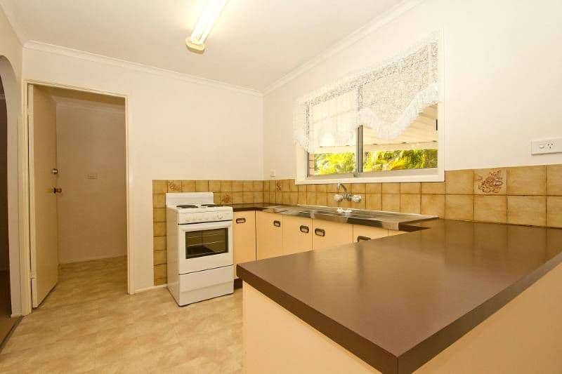 7 Caval Crescent, DECEPTION BAY QLD 4508, Deception Bay - Thumbnail 2