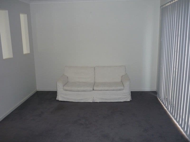 25 FELICITY Drive, TARNEIT VIC 3029, Tarneit - Thumbnail 4