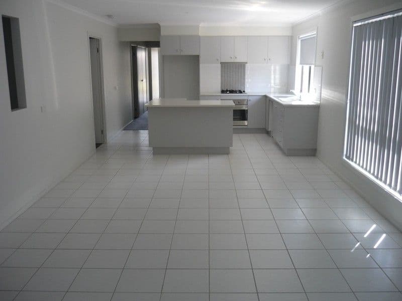 25 FELICITY Drive, TARNEIT VIC 3029, Tarneit - Thumbnail 5