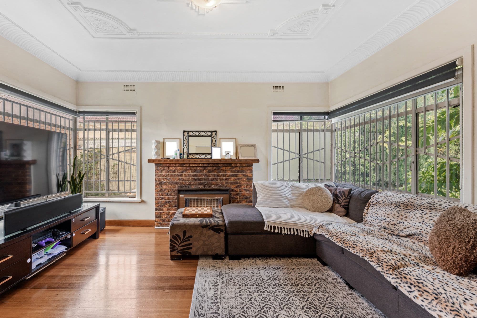 39 Canterbury Road, Blackburn VIC 3130, Blackburn - Thumbnail 3