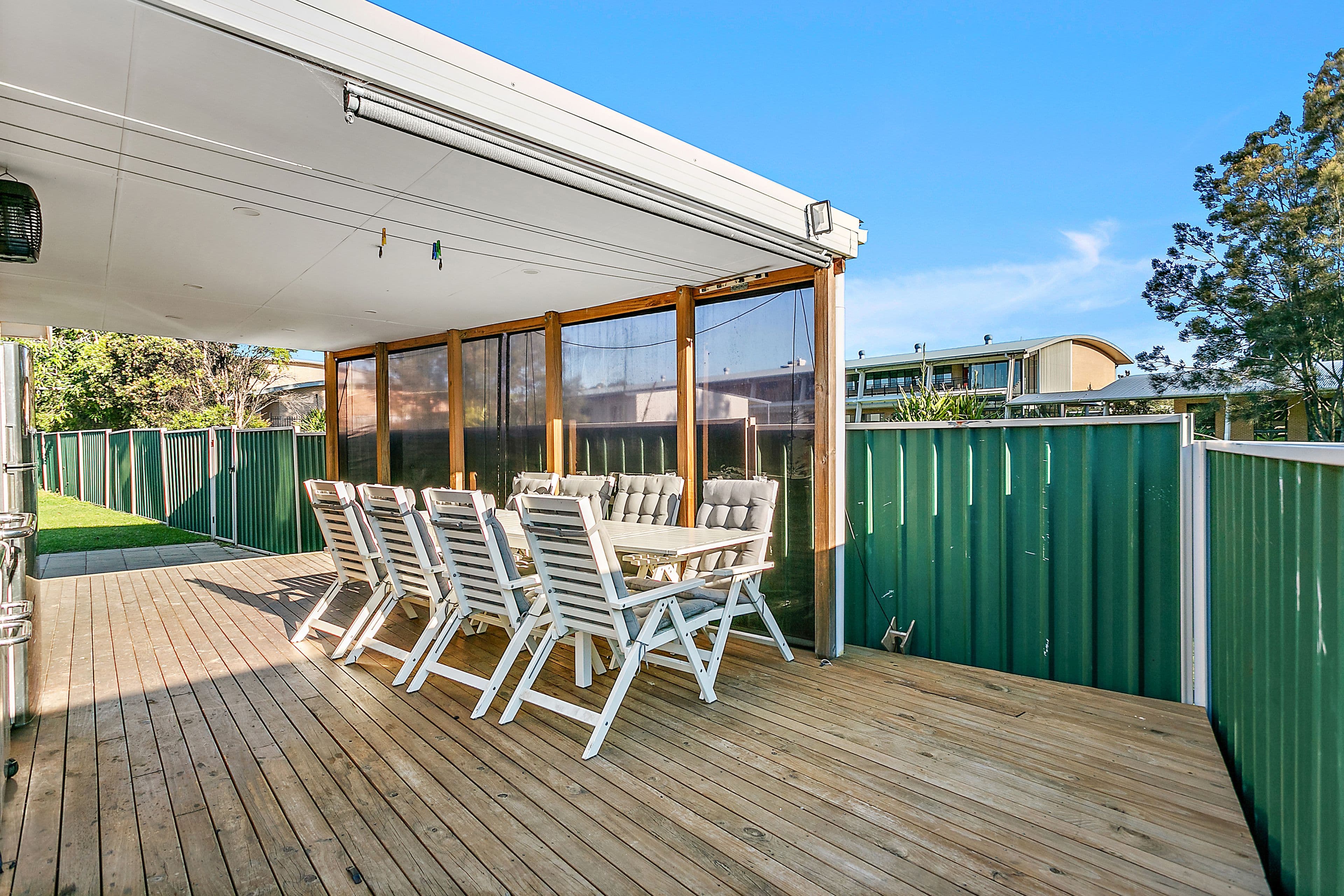 10 Camelot Place, Oak Flats - Thumbnail 3