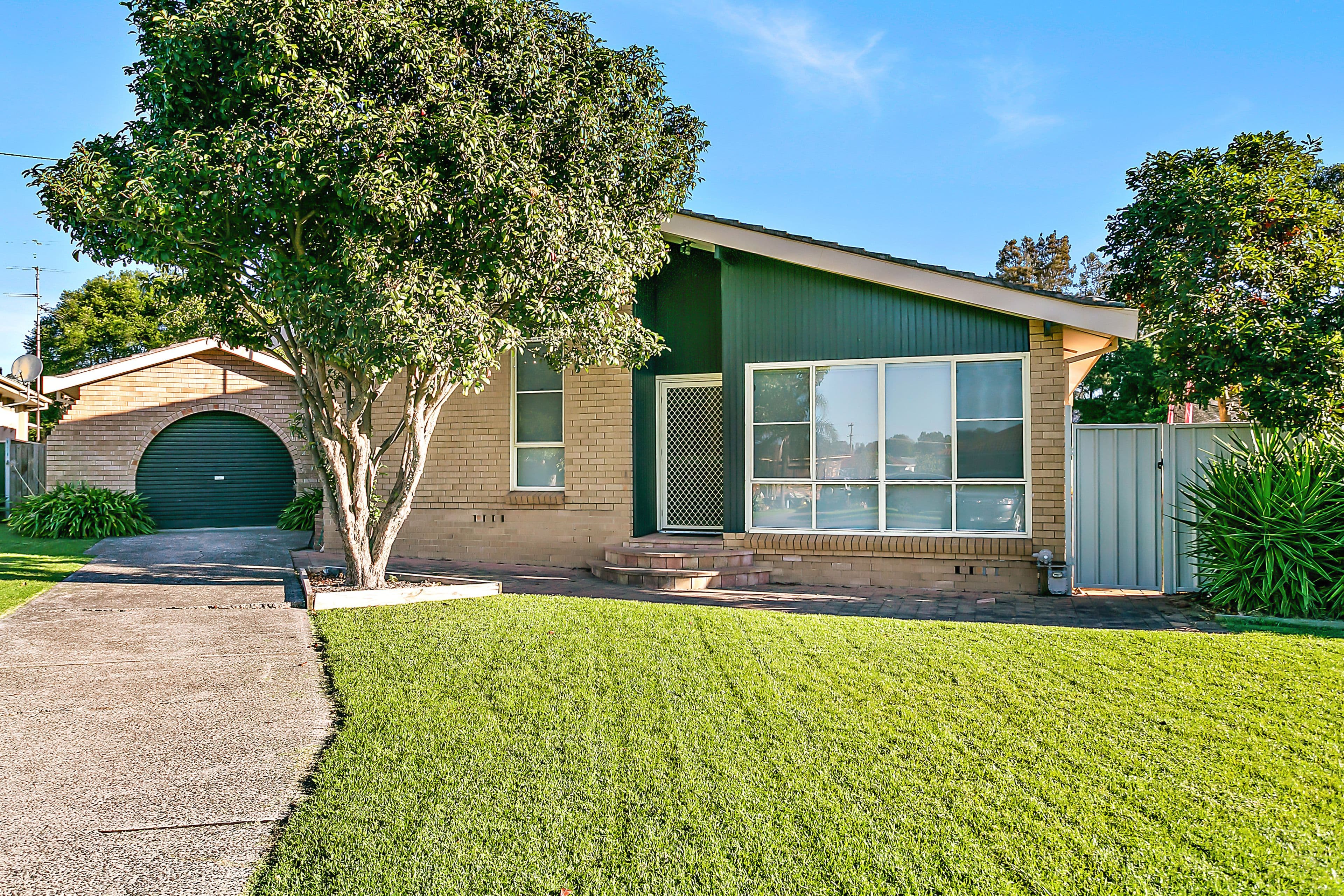 10 Camelot Place, Oak Flats - Thumbnail 7