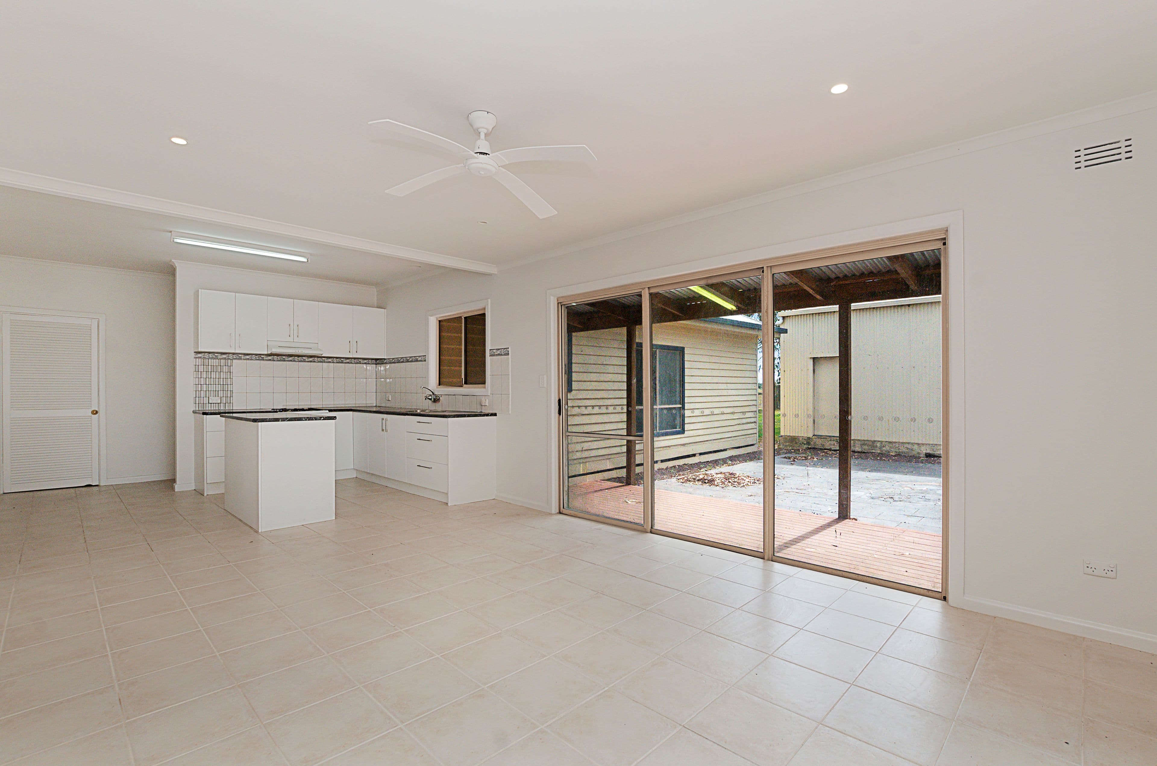 25 Laang Road, Garvoc VIC 3265, Garvoc - Thumbnail 4