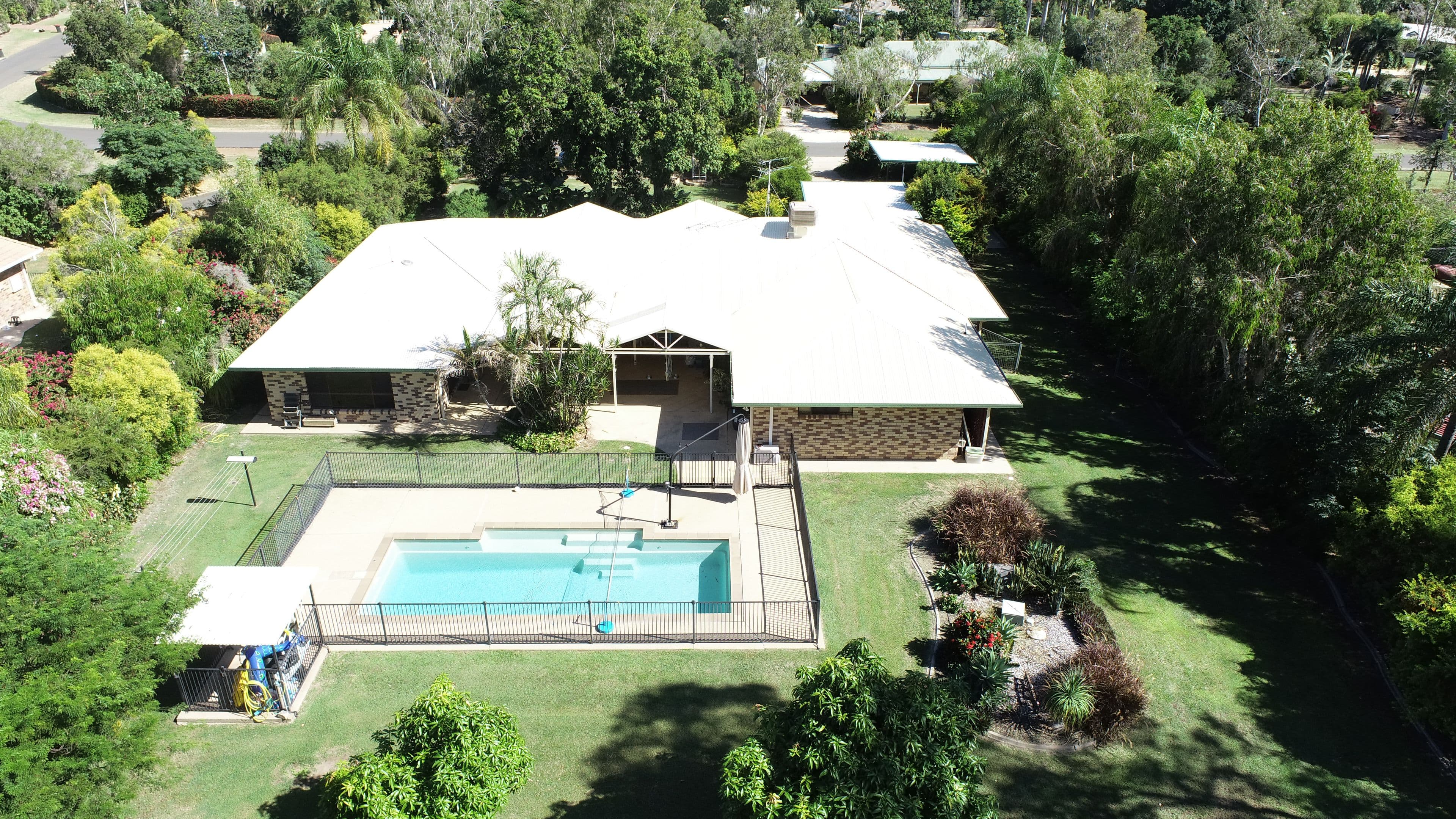 3 Country Lane, Emerald QLD 4720, Emerald - Image 1