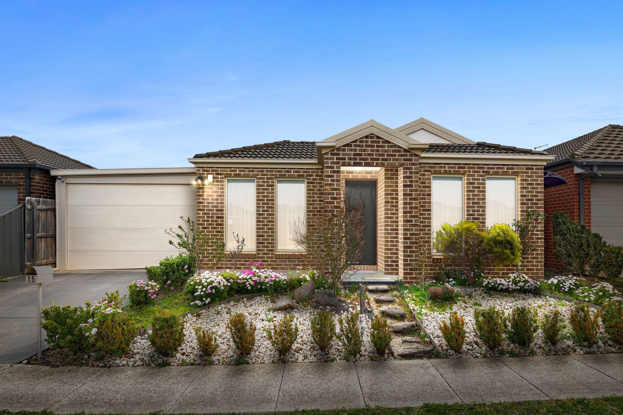 14 Wright Circuit, Plumpton - Image 1