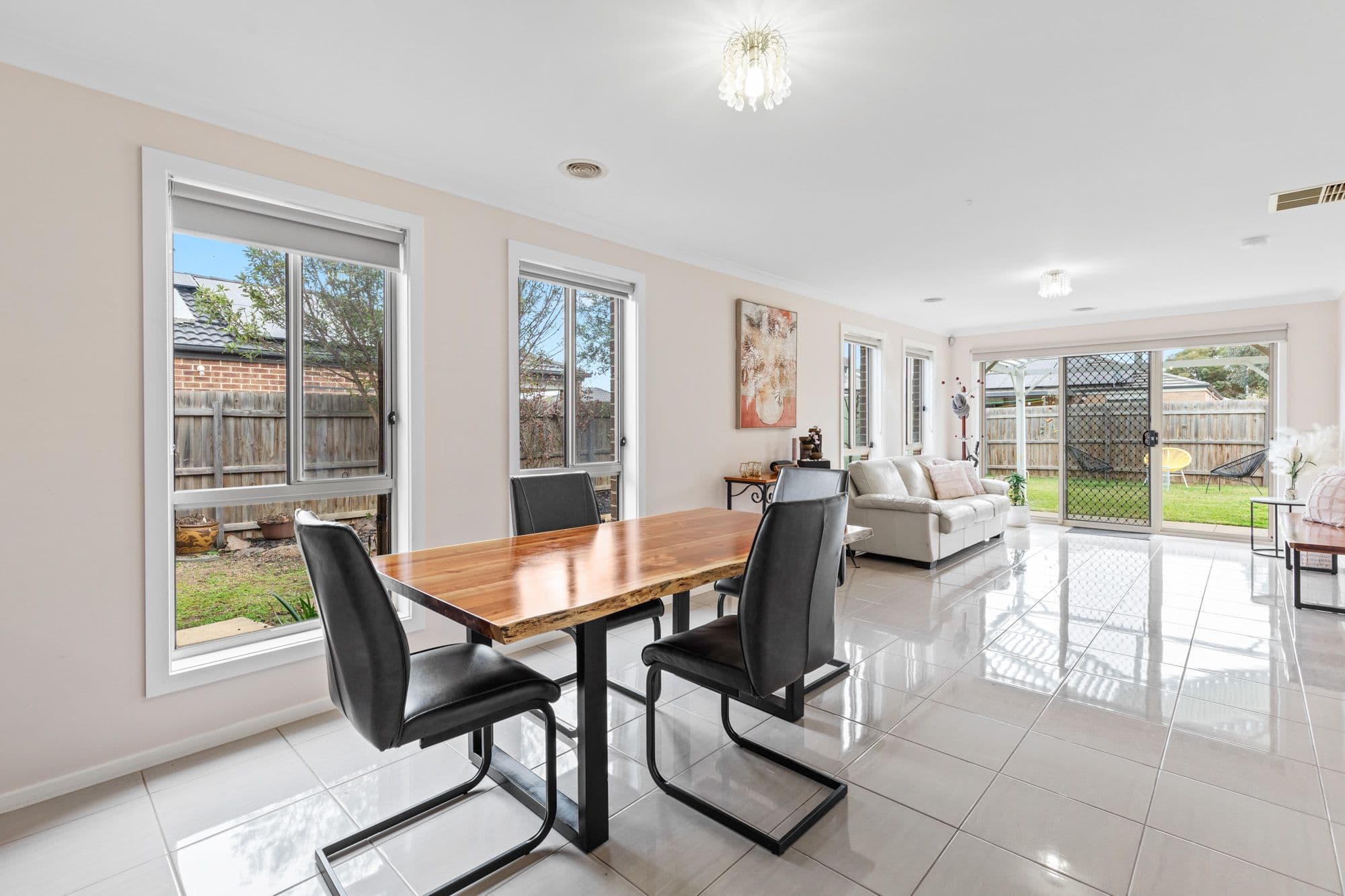 14 Wright Circuit, Plumpton - Thumbnail 6