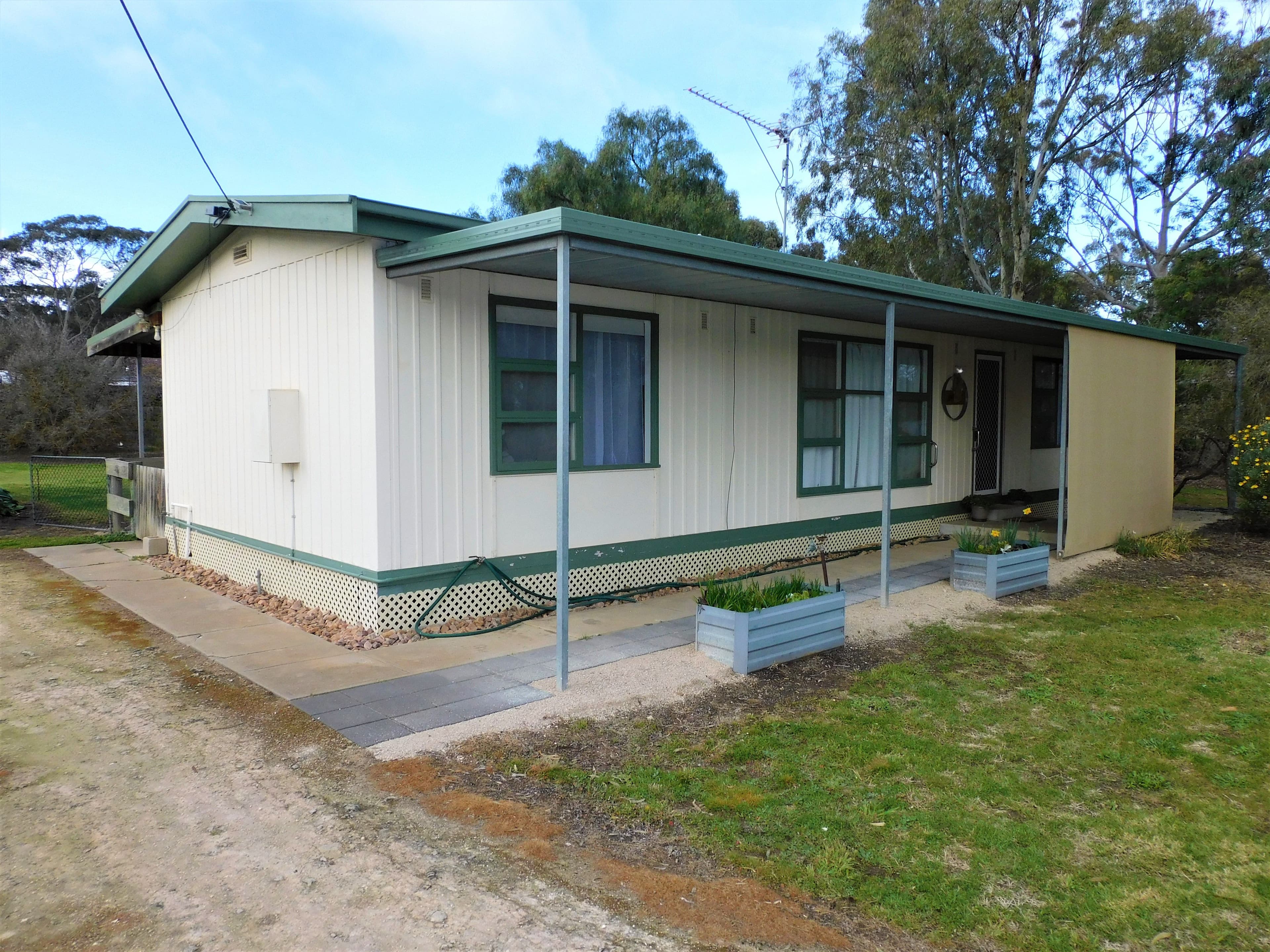 8 Holt Street, Mundulla SA 5270, Mundulla - Thumbnail 2