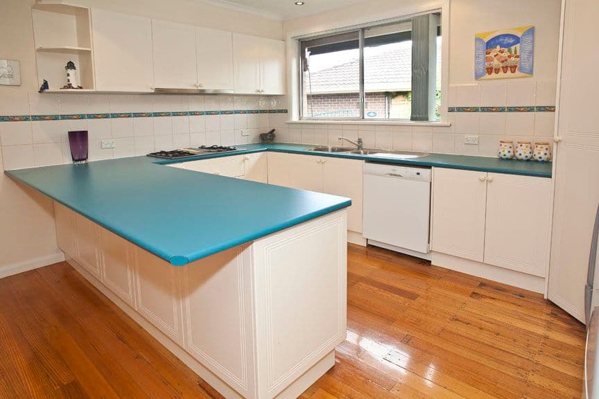 13 Merrick Crescent, GLEN WAVERLEY VIC 3150, Glen Waverley - Thumbnail 2