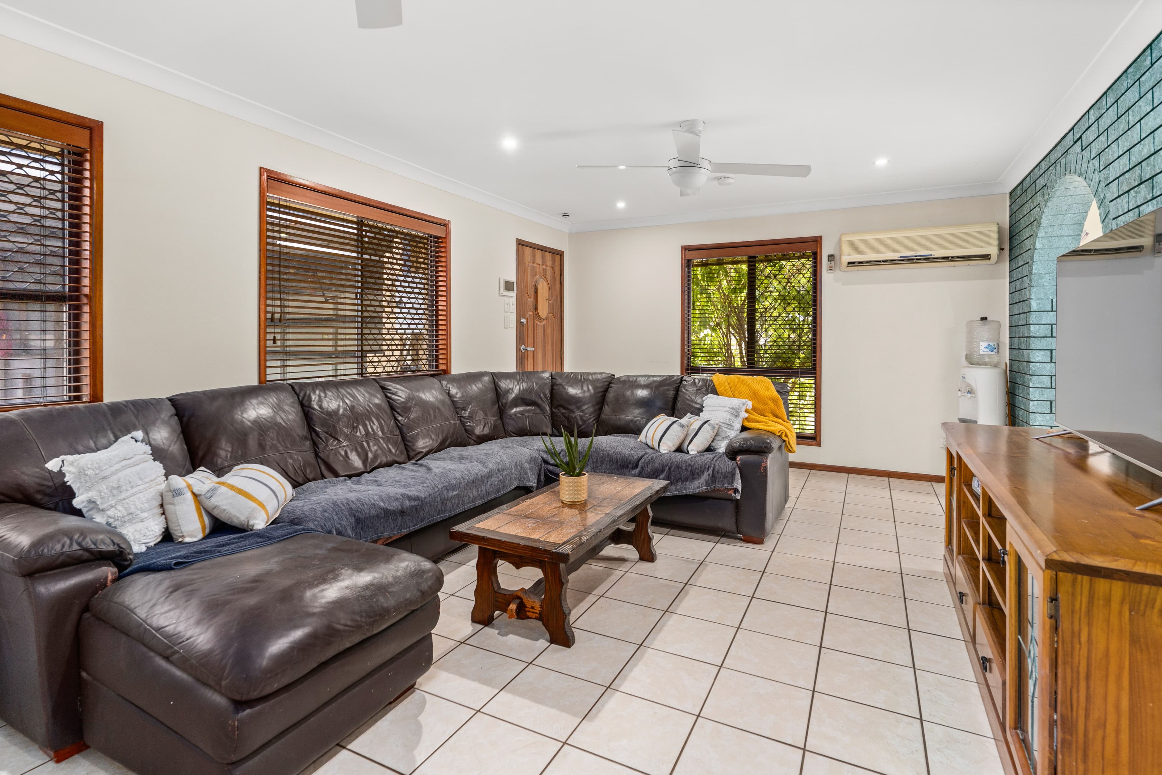 25 Achilles Drive, Springwood QLD 4127, Springwood - Thumbnail 4