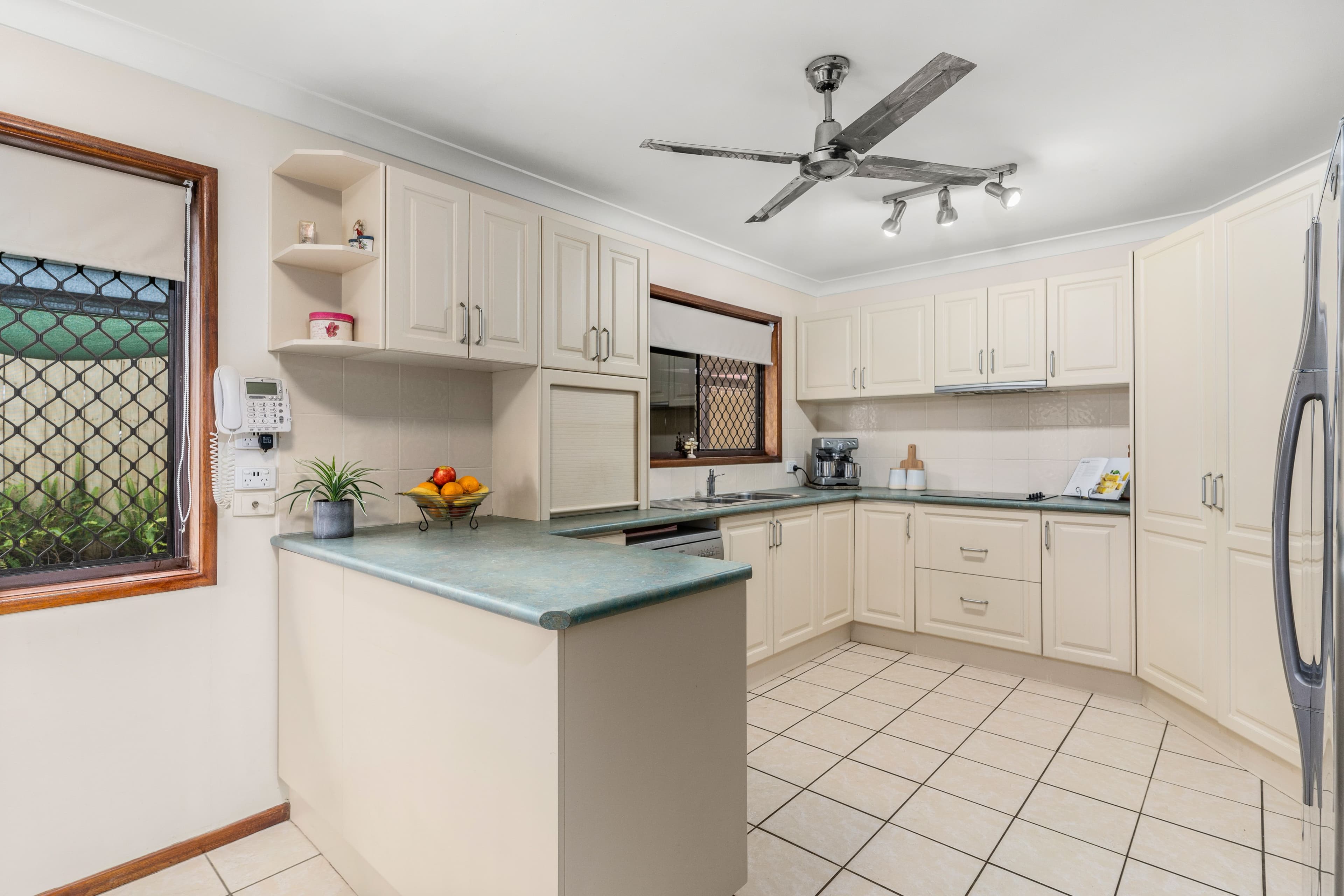 25 Achilles Drive, Springwood QLD 4127, Springwood - Thumbnail 6