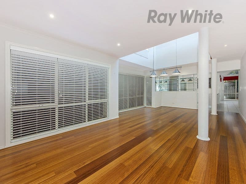 32 Grand Canal Boulevard, Sanctuary Lakes VIC 3030, Sanctuary Lakes - Thumbnail 2