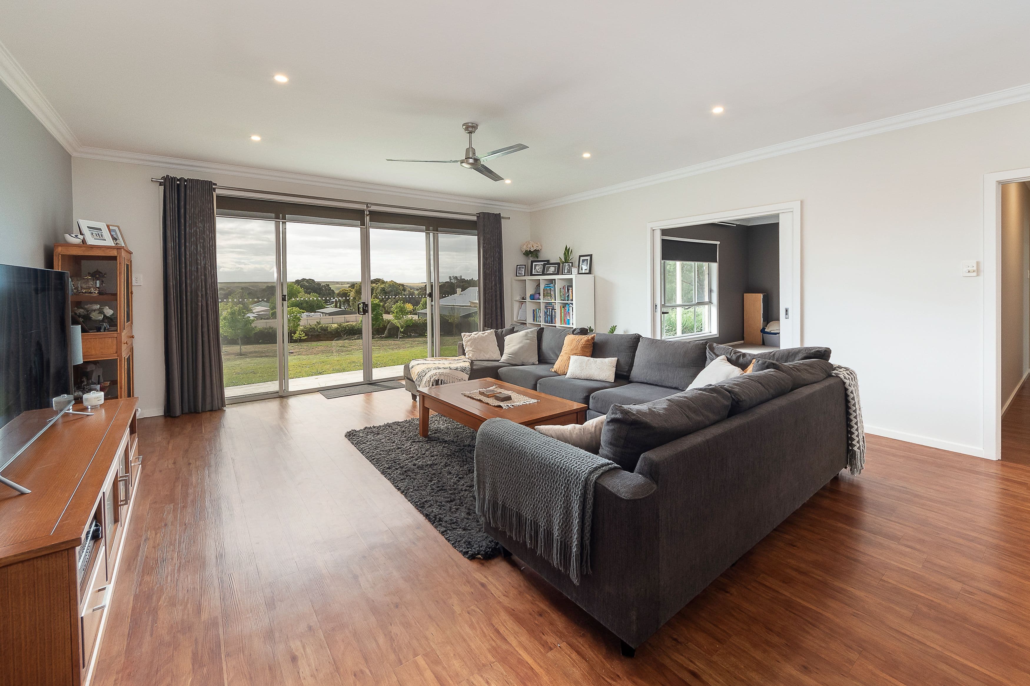 7 Katherine Court, Riverglades SA 5253, Riverglades - Thumbnail 2