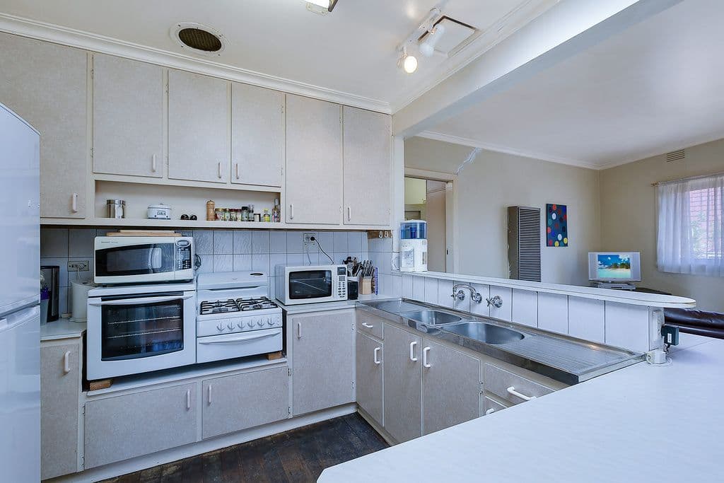 116 Delta Road, Greensborough VIC 3088, Greensborough - Thumbnail 6