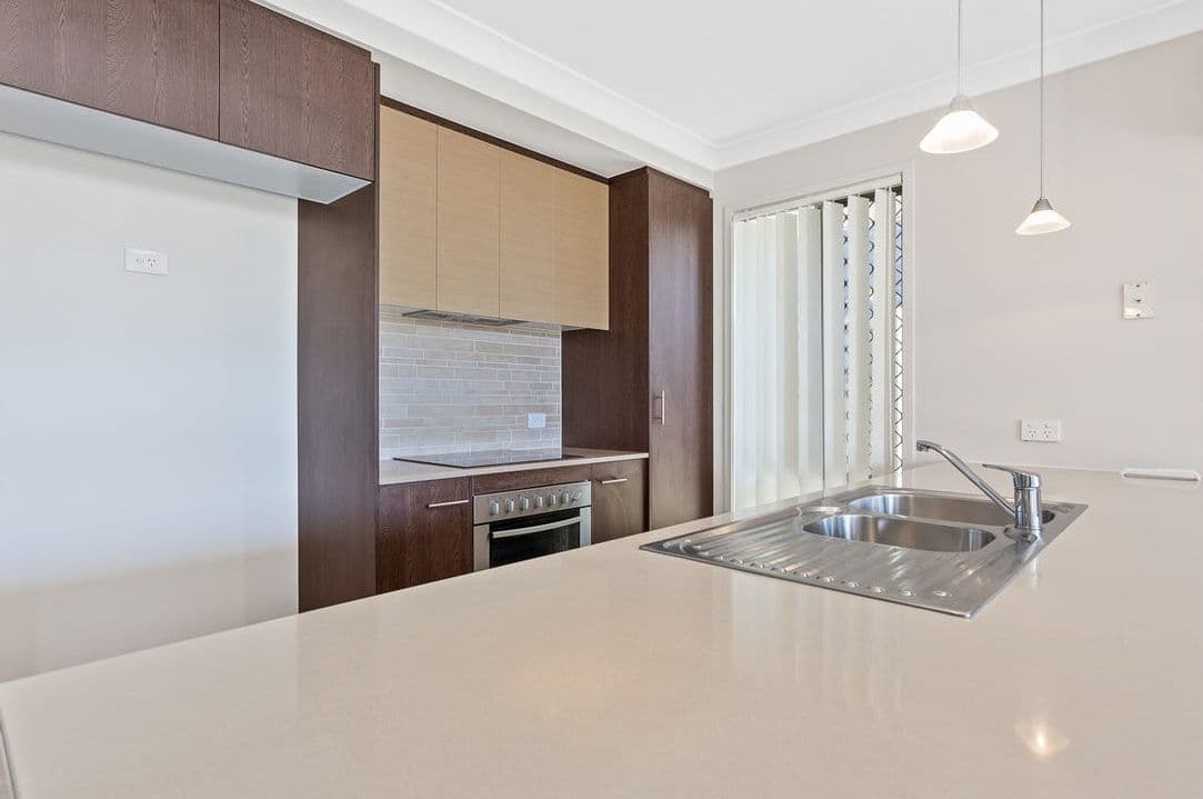 6 Mcilwaith Street, North Lakes QLD 4509, North Lakes - Thumbnail 4