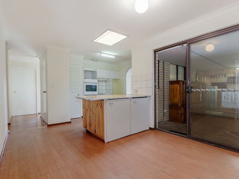 20 Goongarrie Drive, Waikiki WA 6169, Waikiki - Thumbnail 3