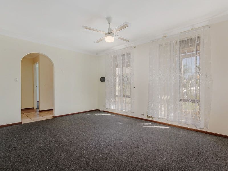 20 Goongarrie Drive, Waikiki WA 6169, Waikiki - Thumbnail 5