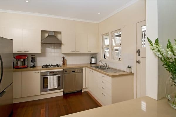 107 Alexandra Street, BARDON QLD 4065, Bardon - Thumbnail 4