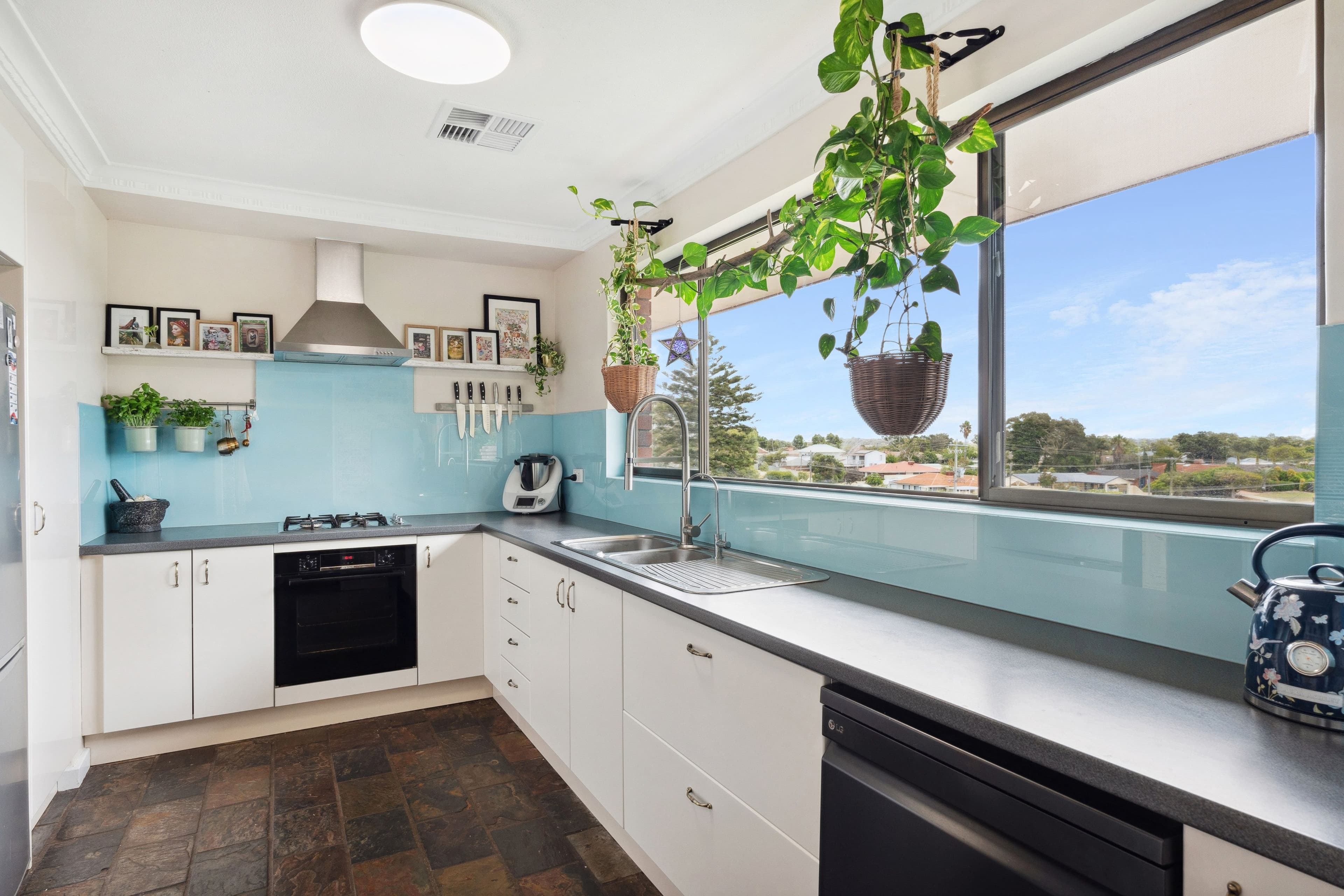 23 Greenhill Court, Kallaroo WA 6025, Kallaroo - Thumbnail 3