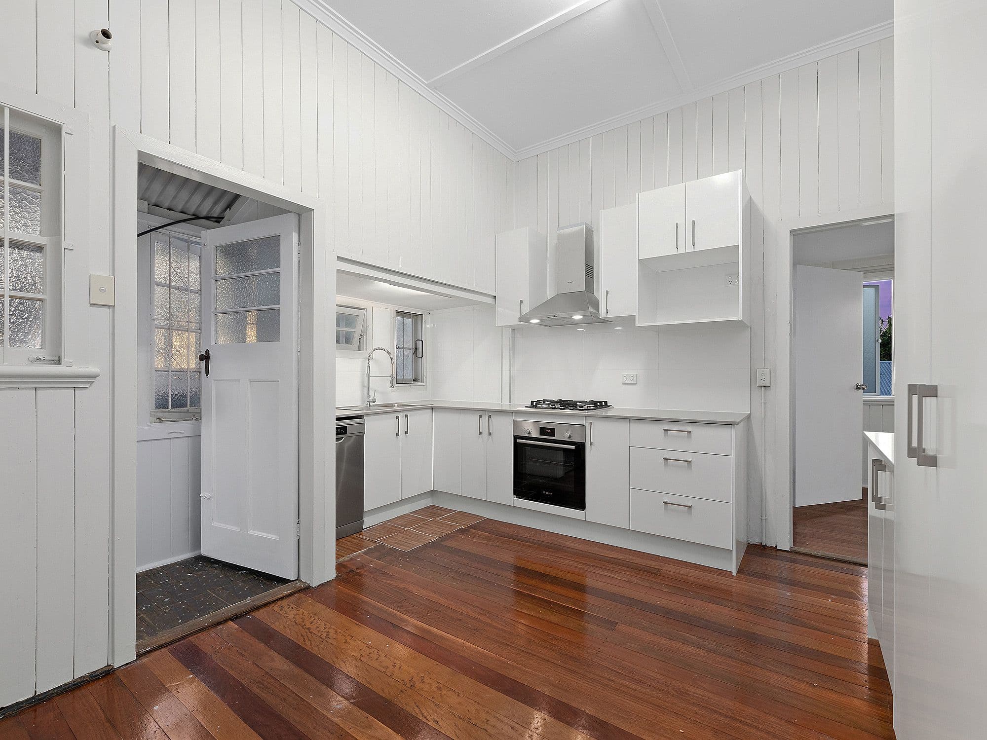 16 Welsby Street, North Booval QLD 4304, North Booval - Thumbnail 4