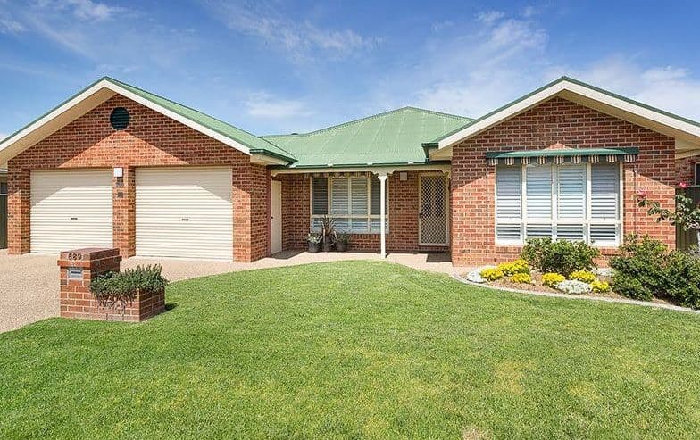 589 Daly Street, Lavington - Image 1