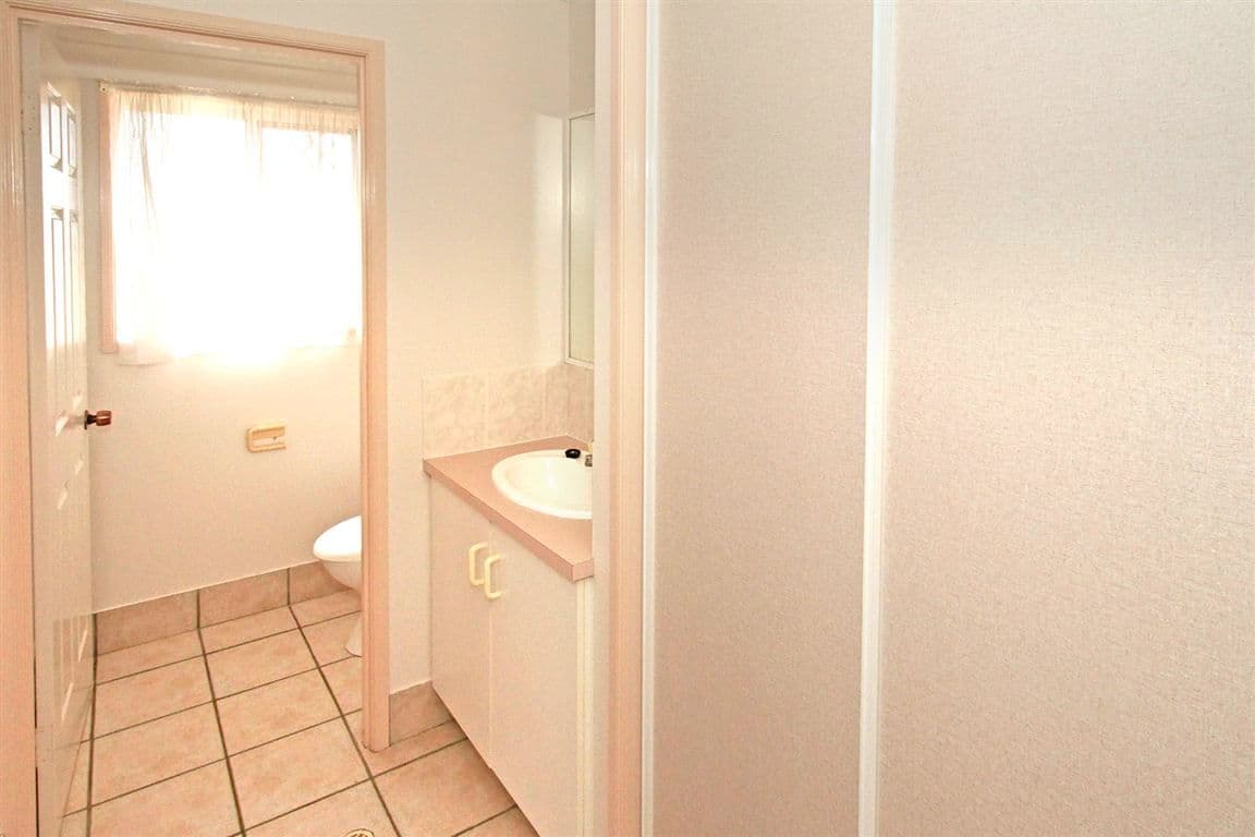 72 McLaughlin Street, GRACEMERE QLD 4702, Gracemere - Thumbnail 7