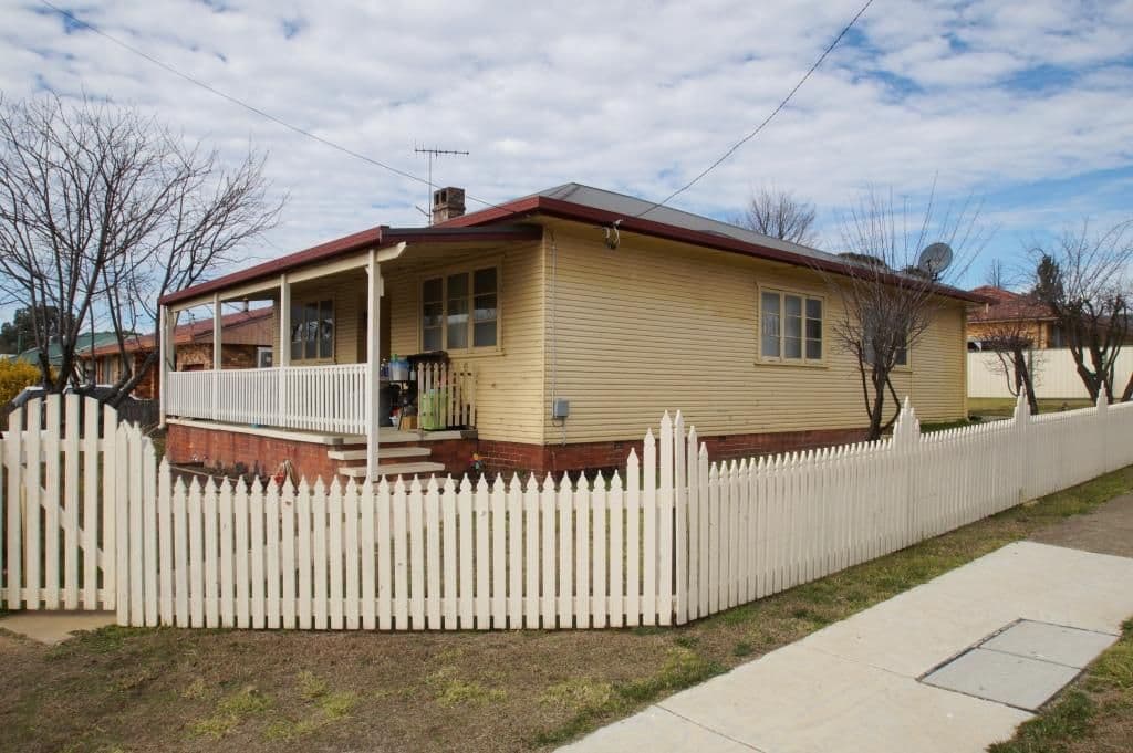 64 Kentucky Street, ARMIDALE NSW 2350, Armidale - Image 1