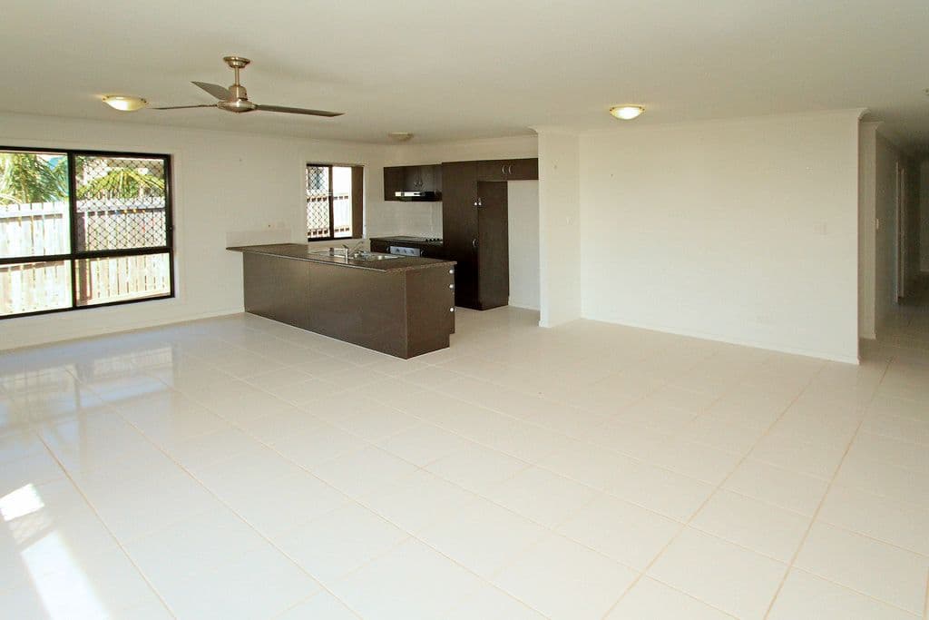 35 Leichhardt Drive, Gracemere QLD 4702, Gracemere - Thumbnail 2