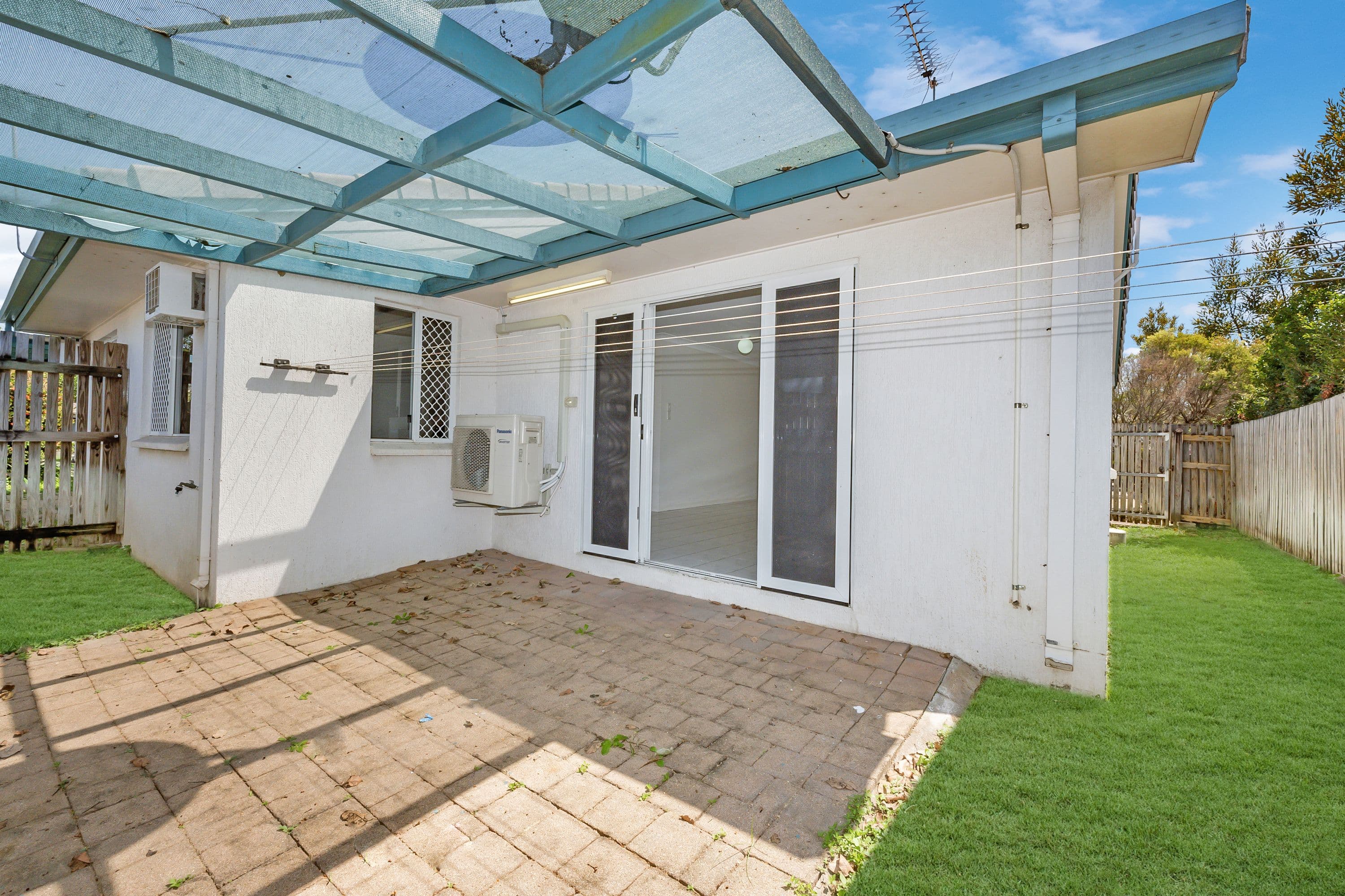 24 Lothair Street, Pimlico QLD 4812, Pimlico - Thumbnail 7