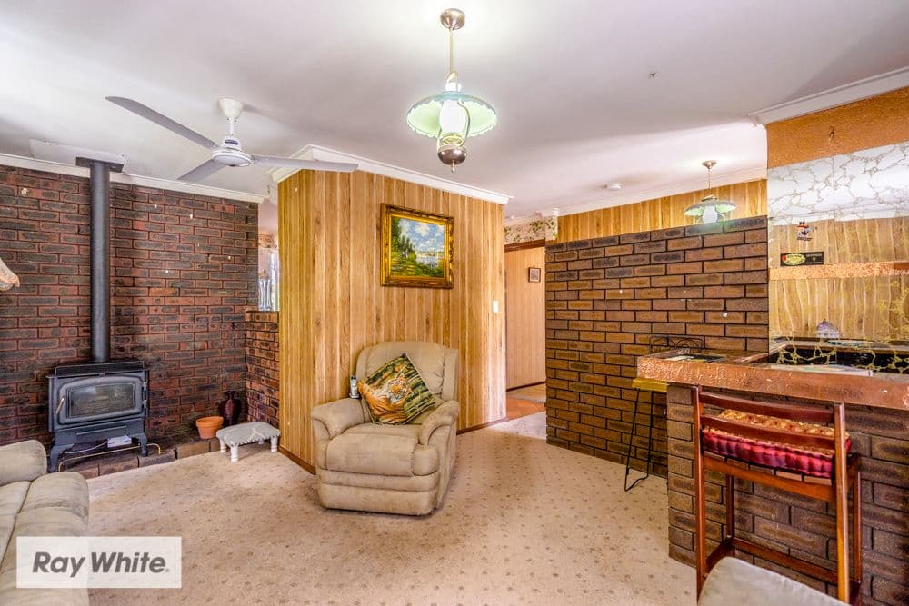 35 Denston Way, Girrawheen WA 6064, Girrawheen - Thumbnail 4