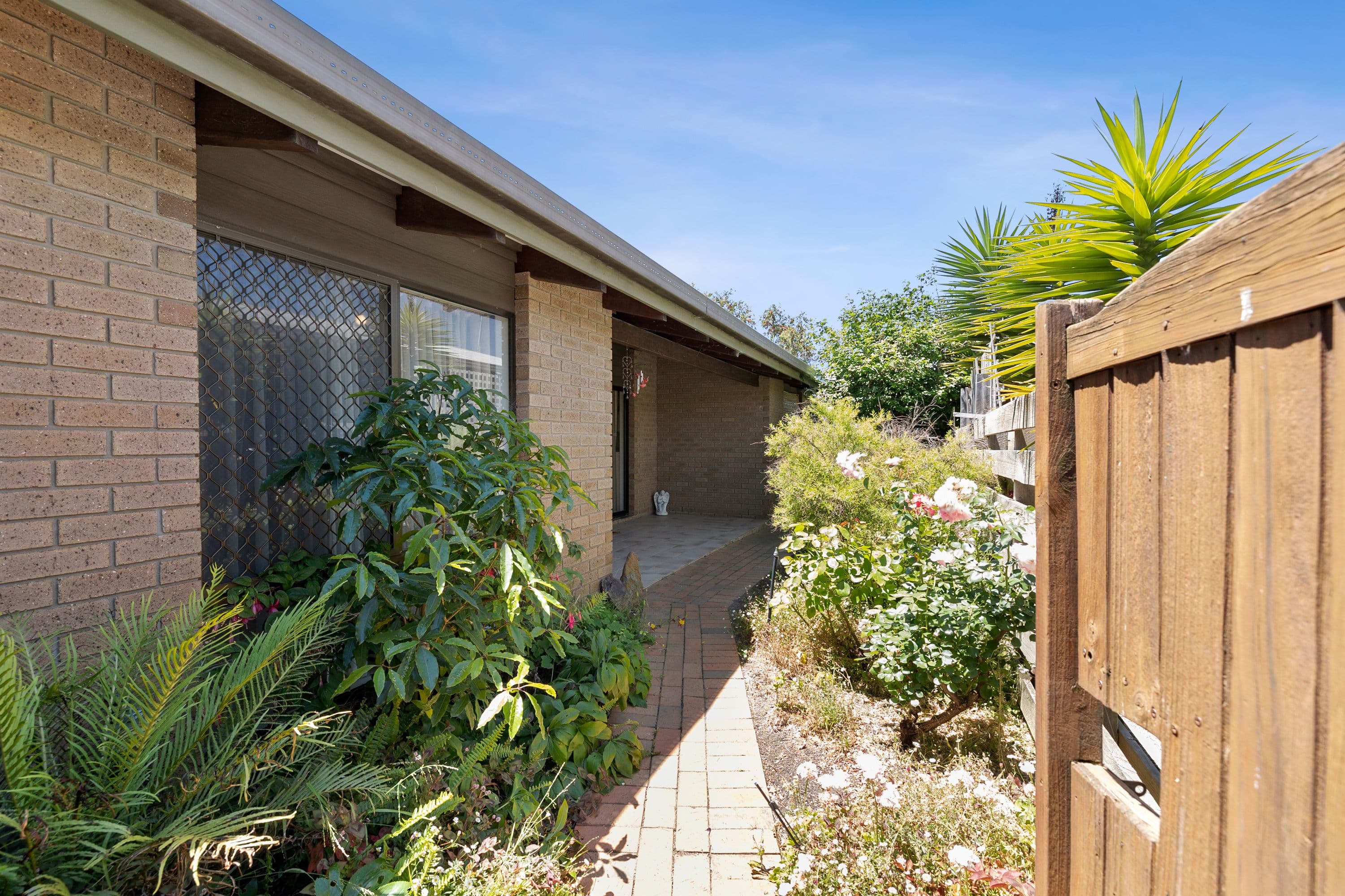 14 Viewpoint Street, Ararat VIC 3377, Ararat - Image 1