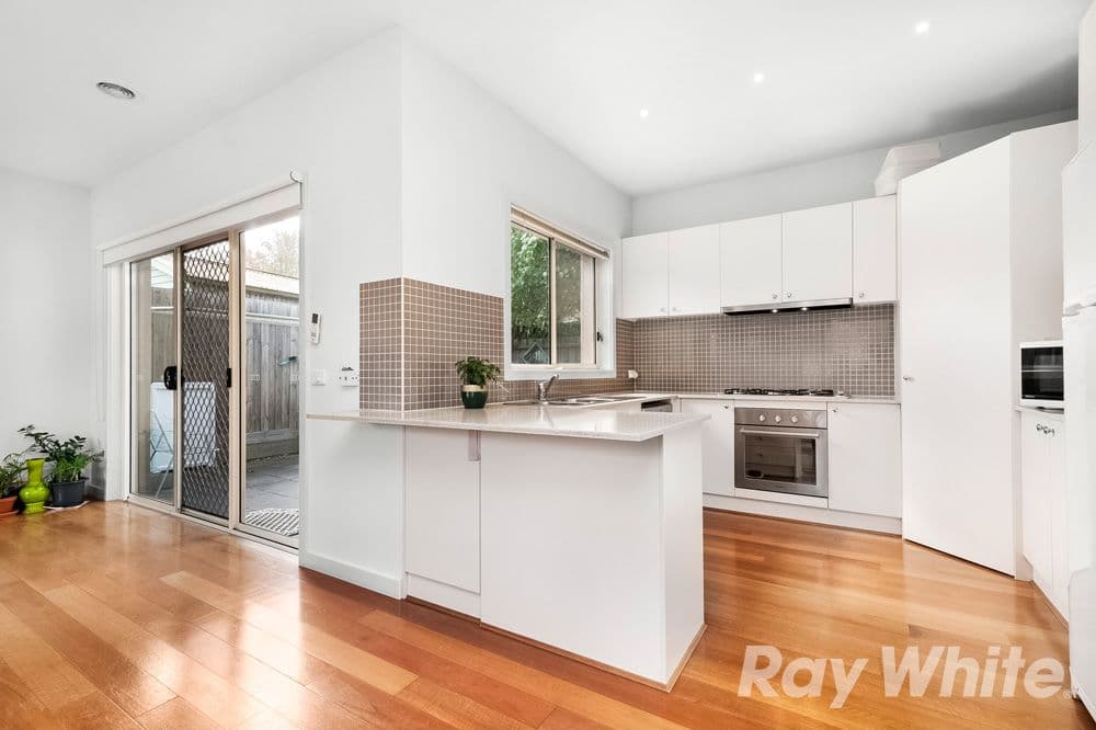 11 Cooinda Court, Mount Waverley VIC 3149, Mount Waverley - Thumbnail 4