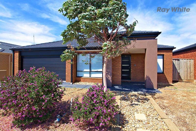 16 Cloudy Crescent, POINT COOK VIC 3030, Point Cook - Image 1