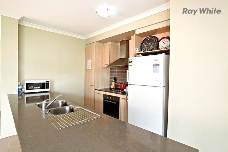 16 Cloudy Crescent, POINT COOK VIC 3030, Point Cook - Thumbnail 3