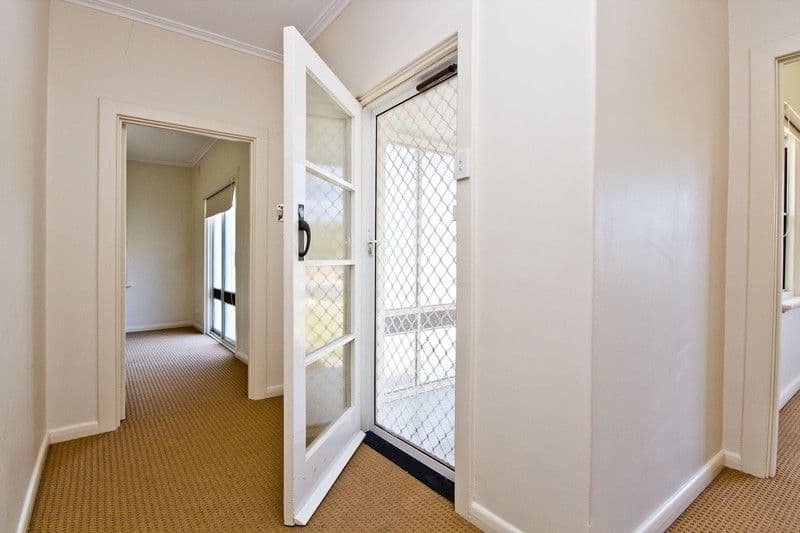 22 Shannon Avenue, GLENELG NORTH SA 5045, Glenelg North - Thumbnail 2