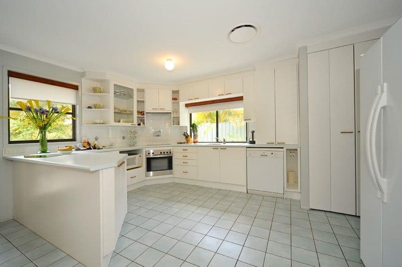3 Trevose Street, THE GAP QLD 4061, The Gap - Thumbnail 4