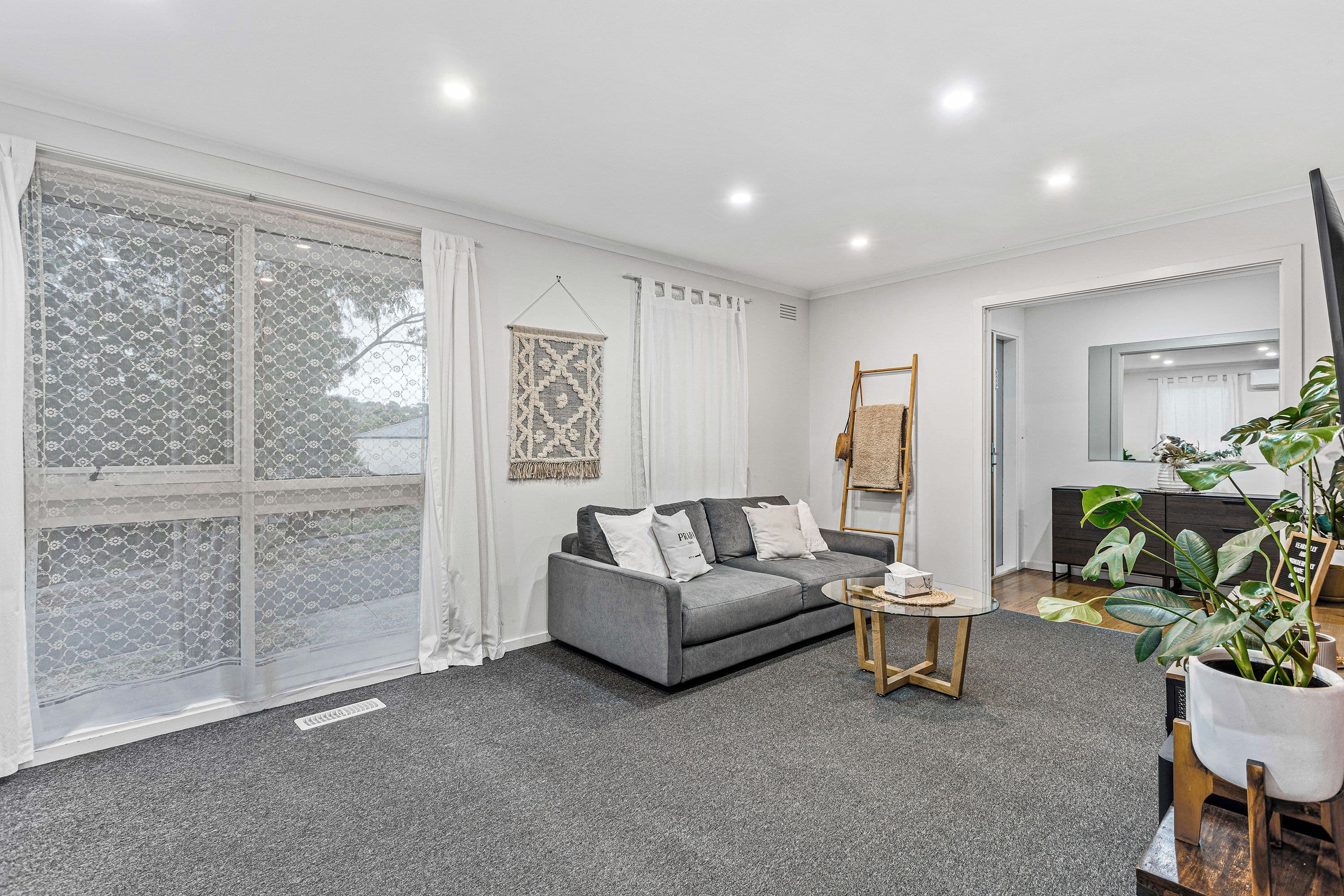 11 Cloverdale Court, Mulgrave VIC 3170, Mulgrave - Thumbnail 2