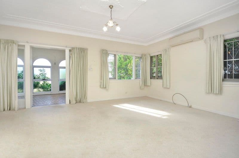 8 O'Donnell Street, WAVELL HEIGHTS QLD 4012, Wavell Heights - Thumbnail 4